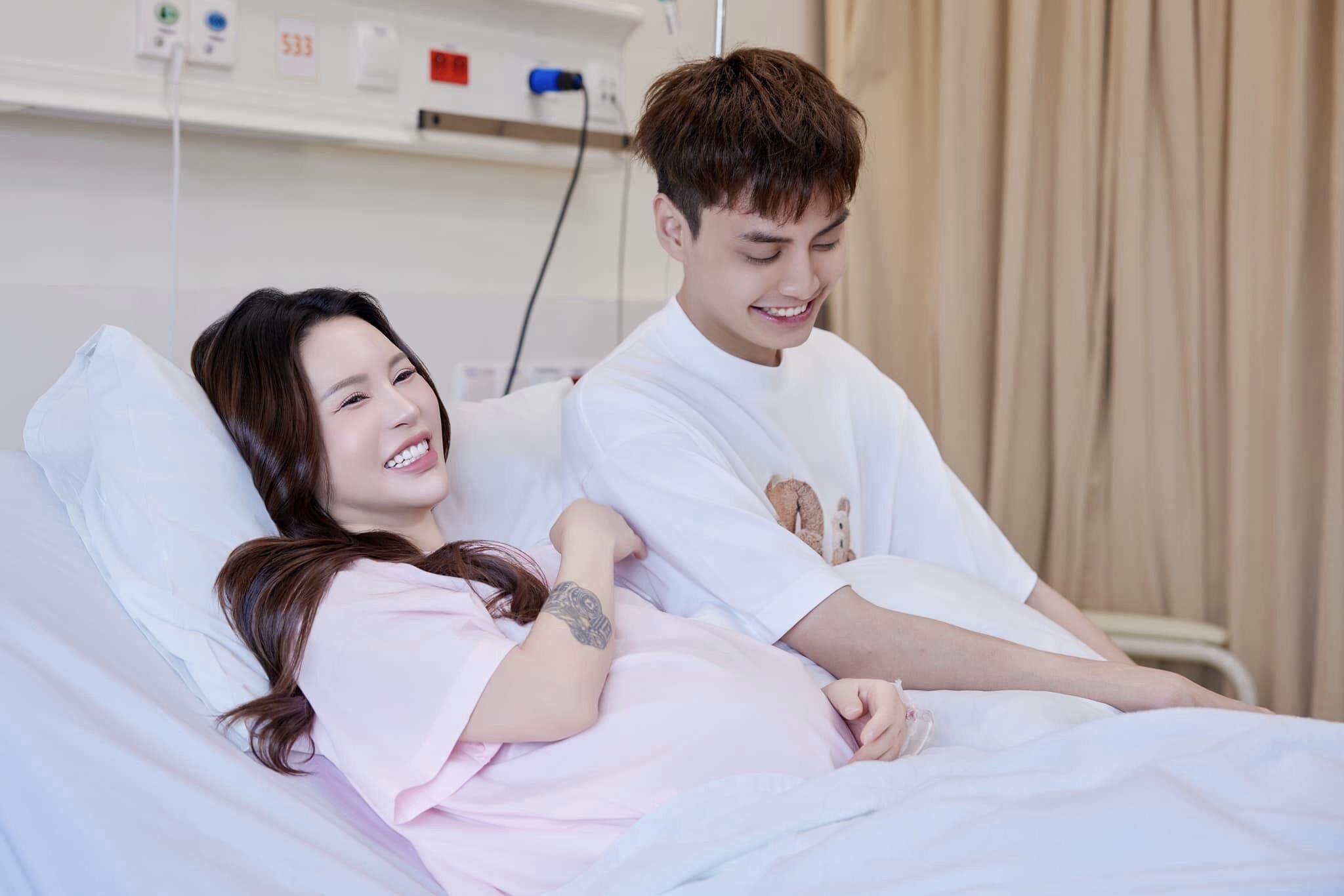Trước giờ vượt cạn, Lucie Nguyễn dậy sớm make-up, làm tóc, chồng trẻ ôm con đợi bên ngoài phòng sinh - 8