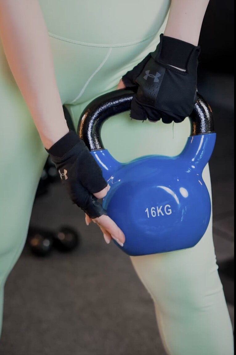 Mang thai kiểu nhà giàu như vợ Chi Bảo: Sống trong biệt thự triệu đô, thuê huấn luyện viên riêng để tập gym mỗi ngày - 7